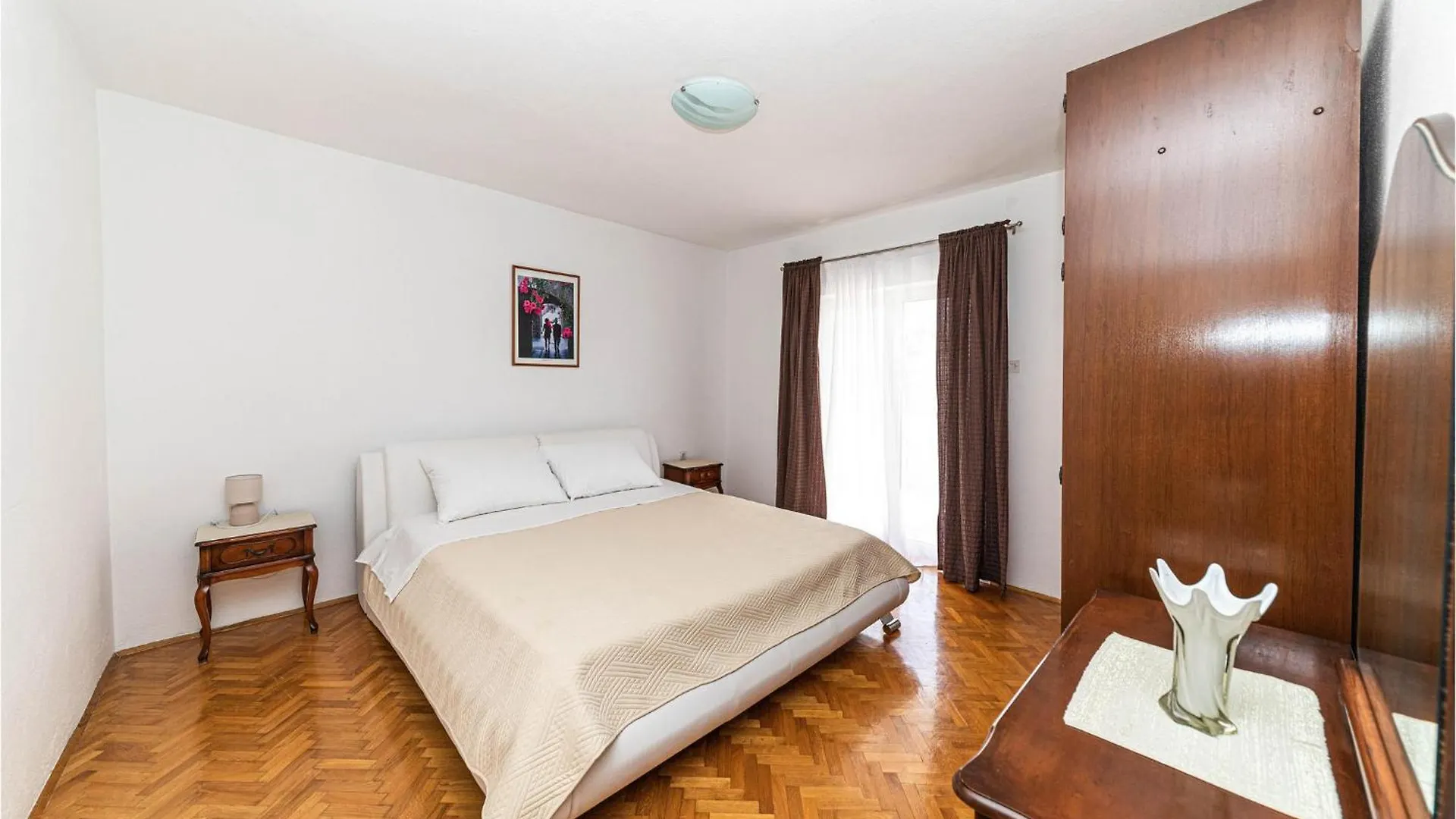 2 Bedroom Nice Apartment In Kastel Stari
