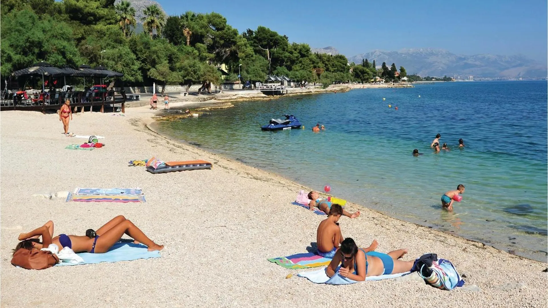 2 Bedroom Nice Apartment In Kastel Stari Croatia